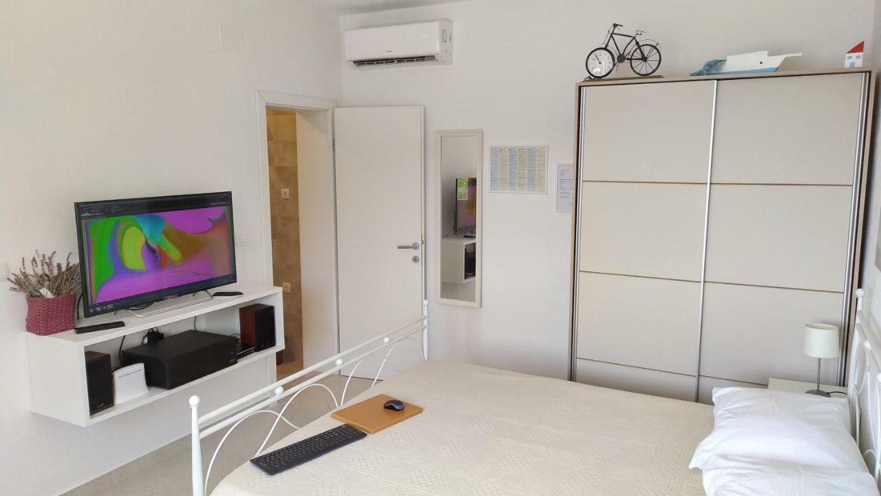 Studio Apartment Luce 산책길 외부 사진