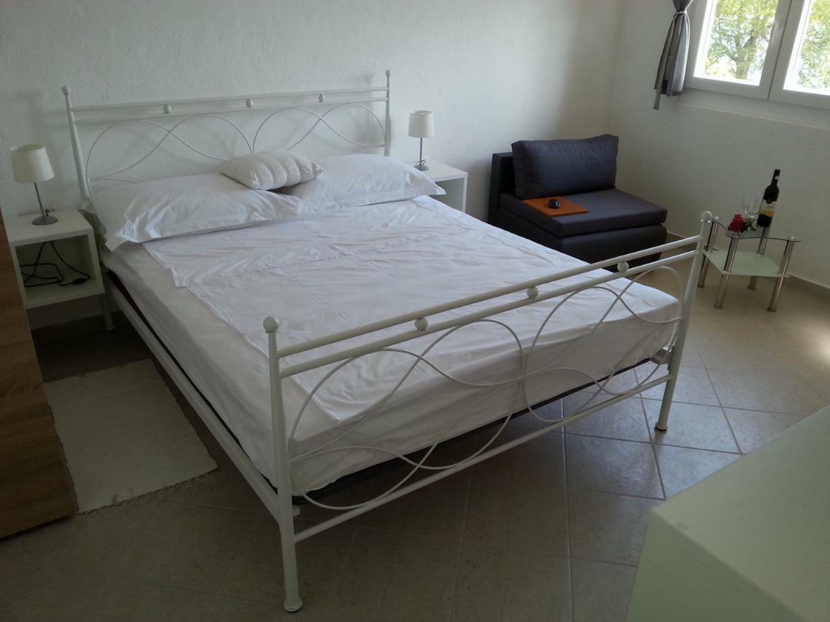 Studio Apartment Luce 산책길 외부 사진